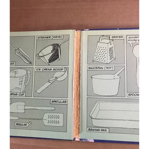 DC Super Heroes Super Healthy Cookbook Publisher Misprint Anomaly Vintage Gift - Picture 6 of 13